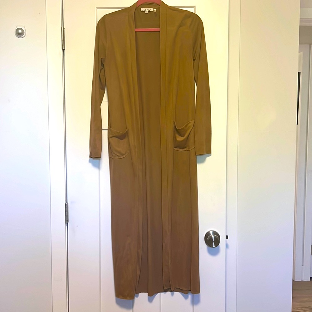 Camel Vegan “Suede” duster. Size small.